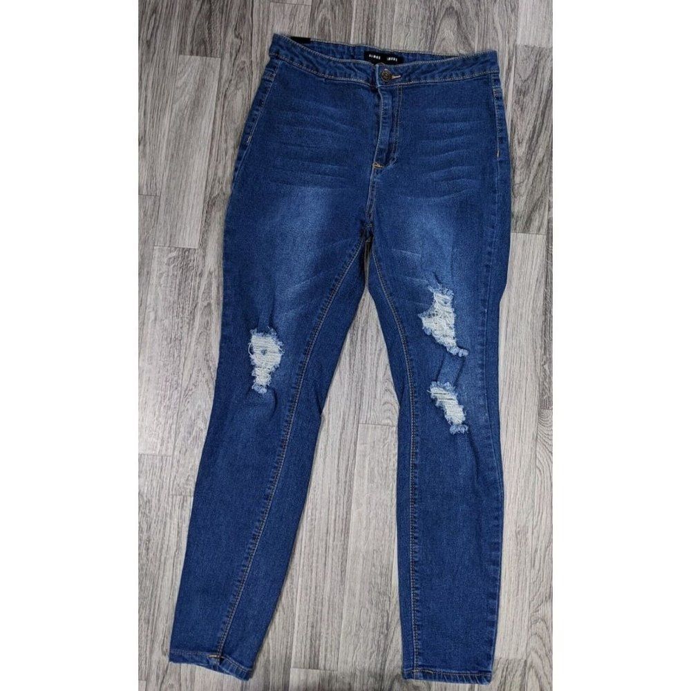 (3/$35)‎ Almost Famous Size 9 Whiskered Distressed Skinny Denim Blue Jeans